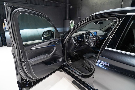 BMW X3 18 of 30