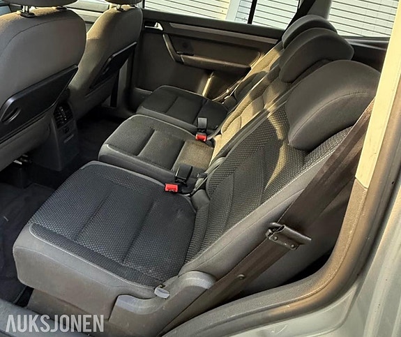 Volkswagen Touran 6 of 10