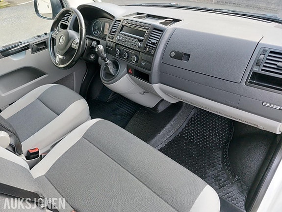 Volkswagen Transporter 12 of 27