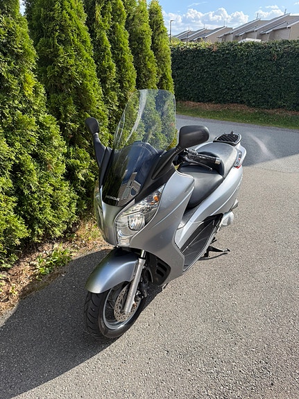 Honda 125 Silver Wing 15 of 22