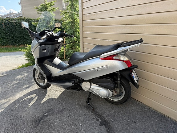 Honda 125 Silver Wing 9 of 22