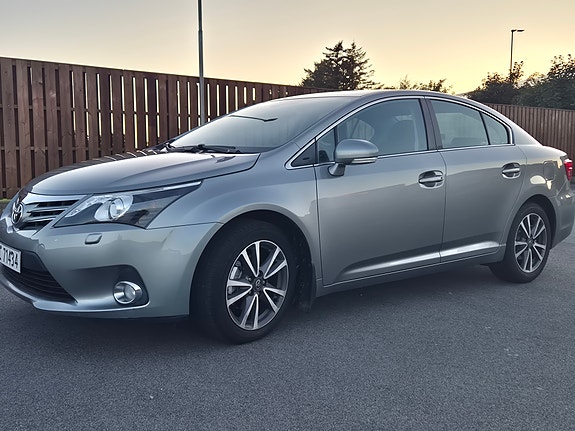 Toyota Avensis 8 of 29