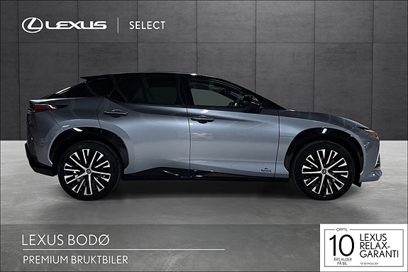 Lexus RZ450e 6 of 24