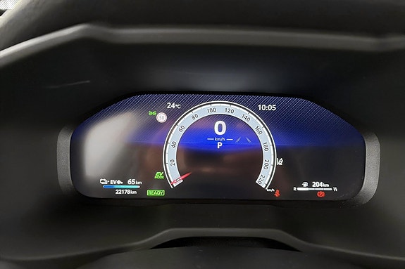Toyota RAV4 Plug-in Hybrid 18 of 28