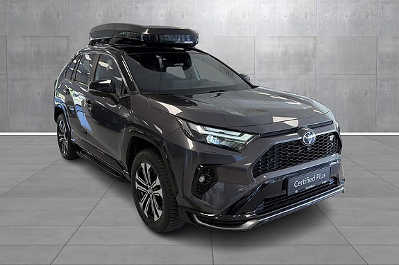 Toyota RAV4 Plug-in Hybrid 7 of 28