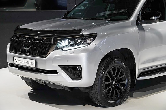 Toyota Land Cruiser 2 of 30