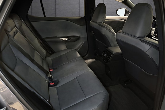 Lexus RZ450e 13 of 22