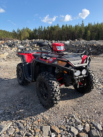 Polaris Sportsman 1000 2 of 12