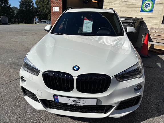 BMW X1 2 of 6