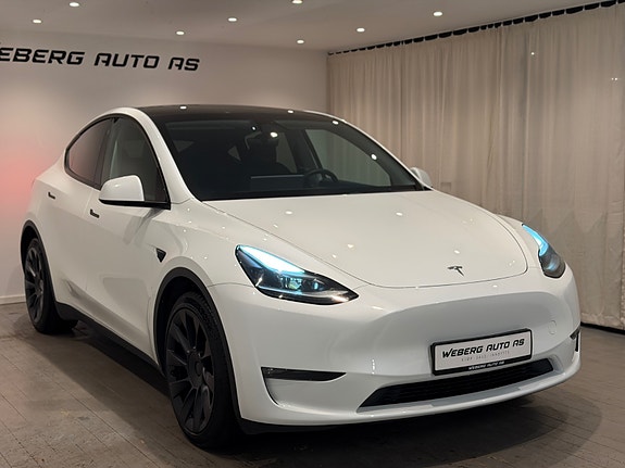 Tesla Model Y 4 of 23