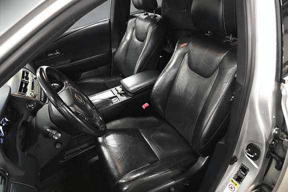 Lexus RX450h 16 of 21