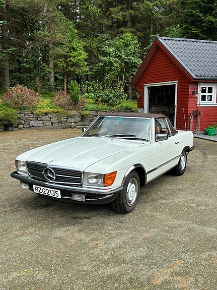 Mercedes-Benz SL280 18 of 18