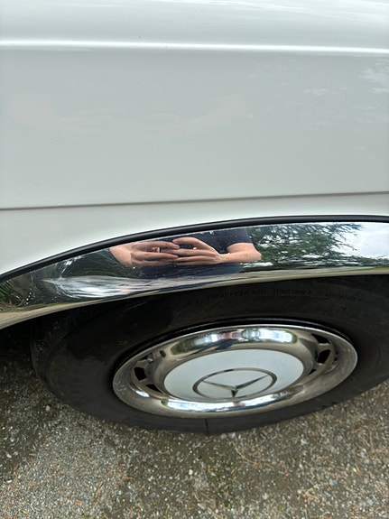 Mercedes-Benz SL280 5 of 18