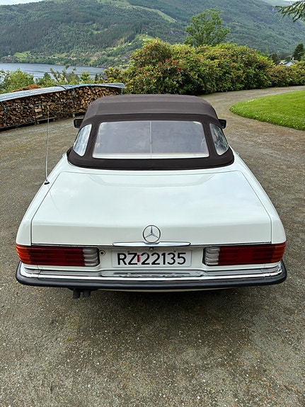Mercedes-Benz SL280 6 of 18