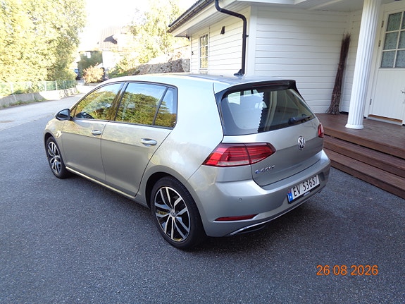 Volkswagen e-Golf VII 4 of 27