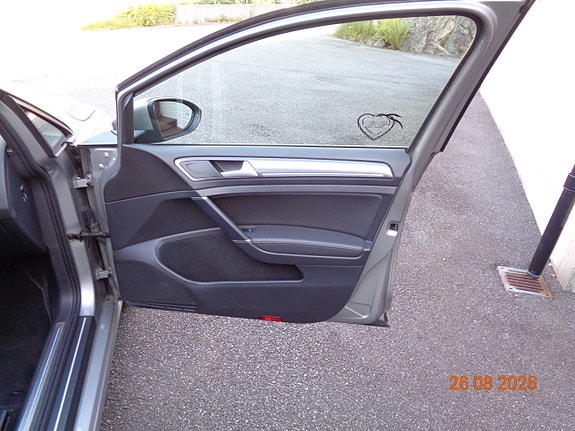 Volkswagen e-Golf VII 20 of 27