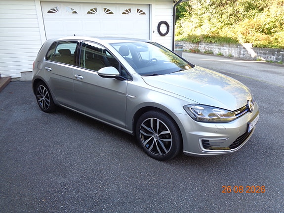 Volkswagen e-Golf VII 6 of 27