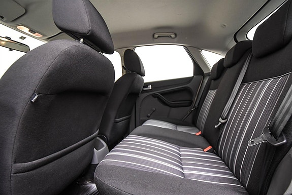 Ford Focus 19 of 21