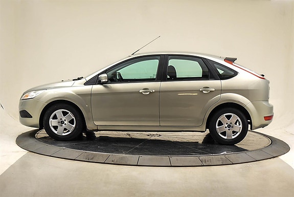 Ford Focus 2 of 21