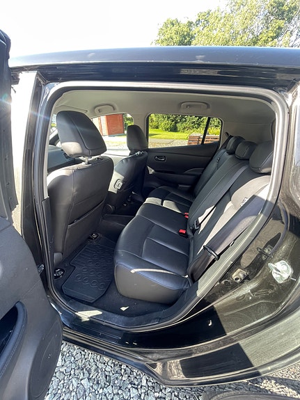 Nissan Leaf 19 of 23
