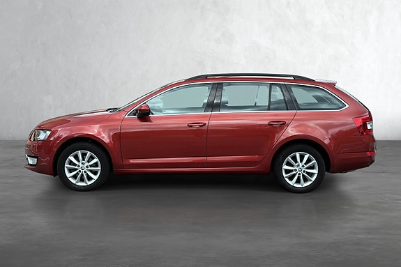 Skoda Octavia 4 of 10