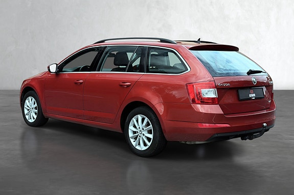 Skoda Octavia 5 of 10
