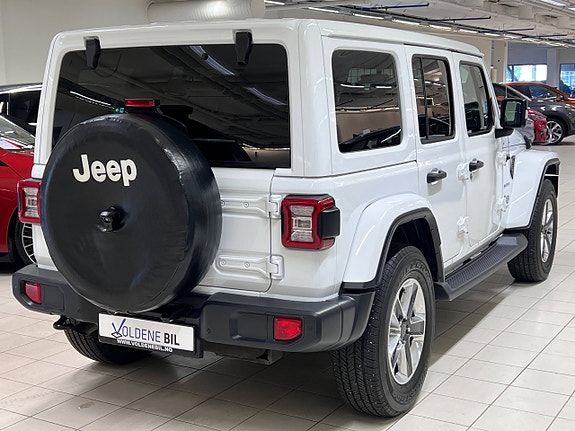Jeep Wrangler Unlimited 14 of 30