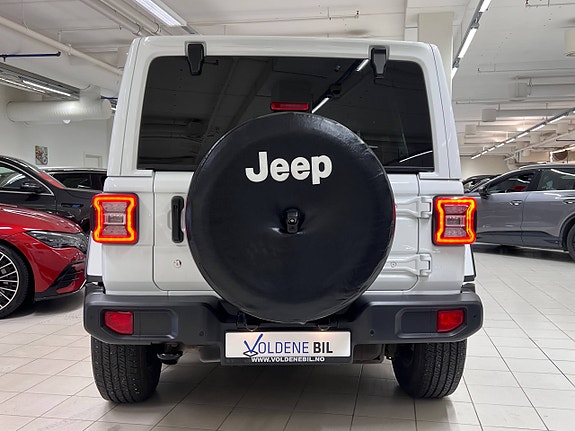 Jeep Wrangler Unlimited 10 of 30