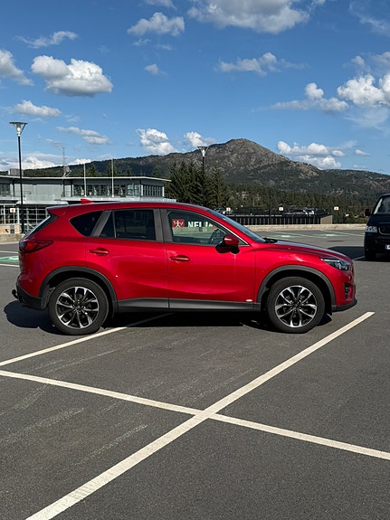 Mazda CX-5 2 of 12