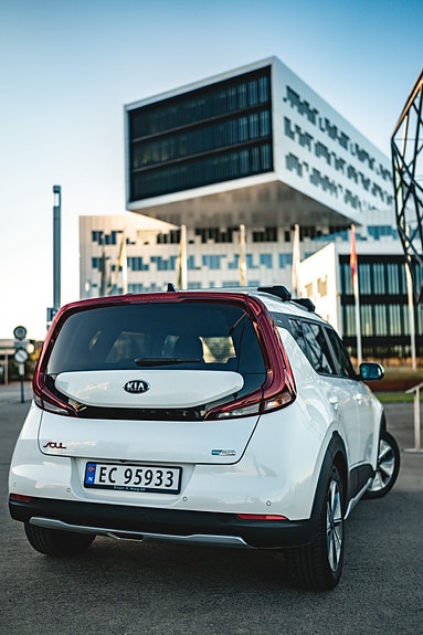 Kia e-Soul 5 of 15