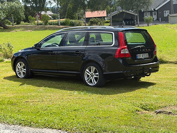 Volvo V70 7 of 29