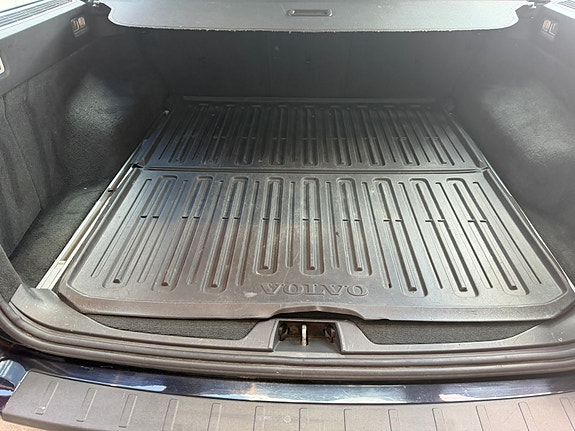 Volvo V70 24 of 29