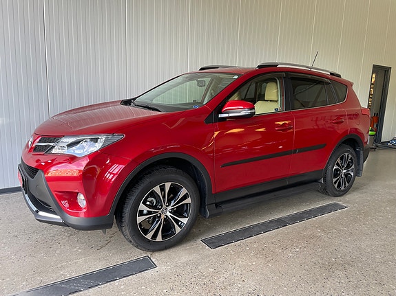 Toyota RAV4 13 of 30