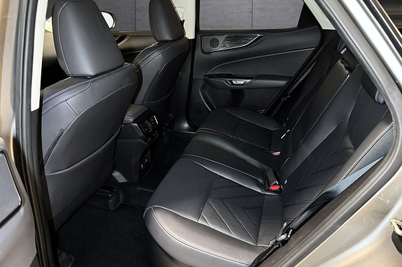 Lexus NX450h 12 of 22