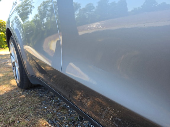 Tesla Model Y 9 of 9