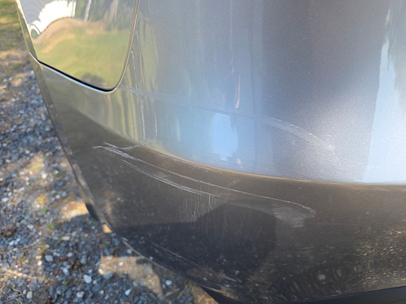 Tesla Model Y 7 of 9