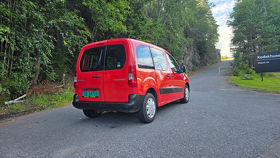 Peugeot Partner 4 of 14