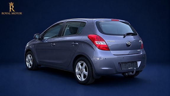 Hyundai i20 5 of 15