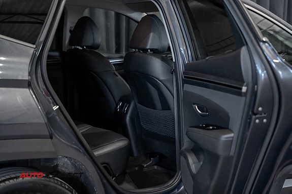 Hyundai Tucson 15 of 30