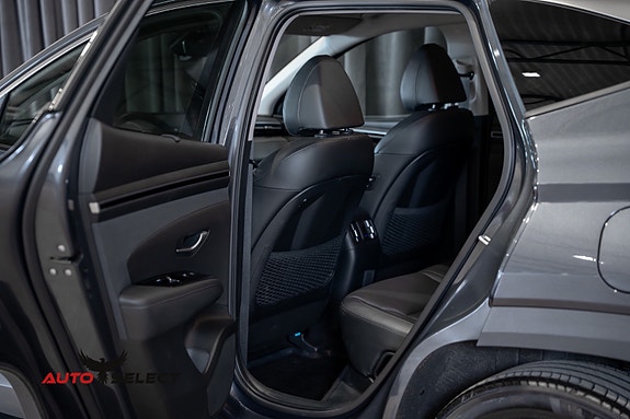 Hyundai Tucson 17 of 30