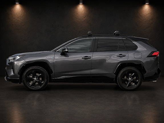 Toyota RAV4 8 of 30