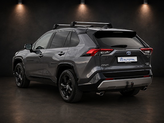 Toyota RAV4 7 of 30