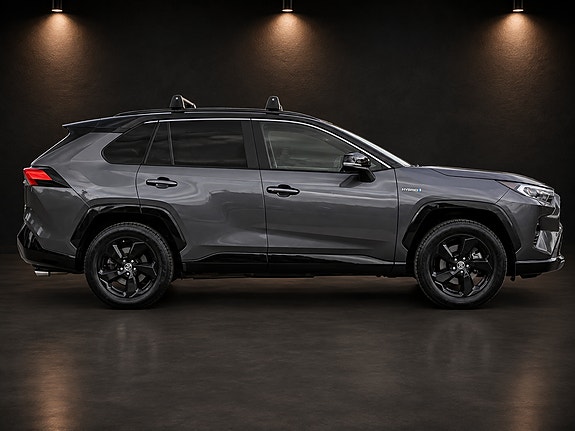 Toyota RAV4 5 of 30