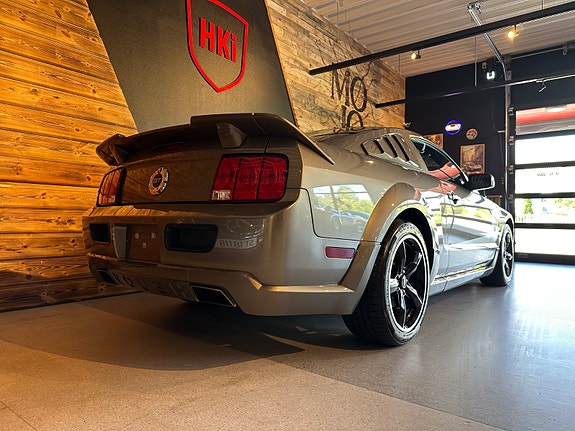 Ford Mustang 10 of 30