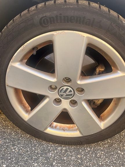Volkswagen Passat 18 of 30
