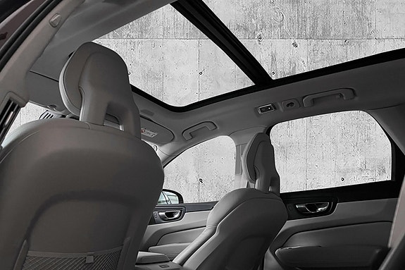 Volvo XC60 17 of 30