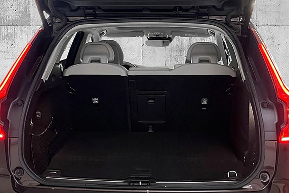 Volvo XC60 9 of 30