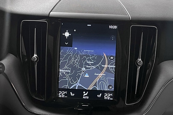 Volvo XC60 24 of 30