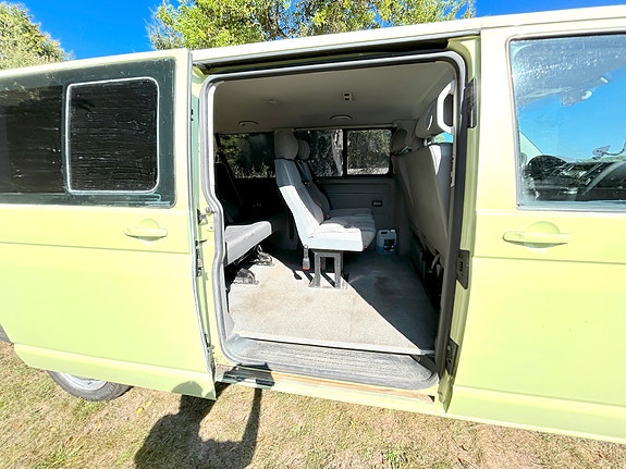 Volkswagen Transporter 9 of 17