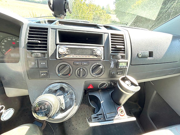 Volkswagen Transporter 15 of 17